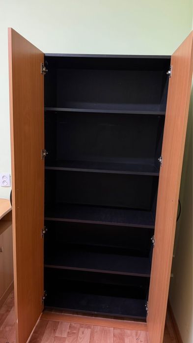 Продам офисную мебель