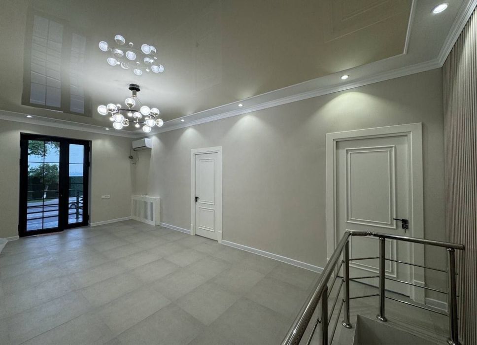 Ул.Шота Руставели евро нежилое помещение 200кв.м первая линия с аренда