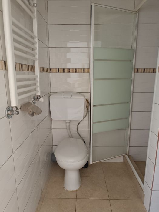Garsoniera de închiriat