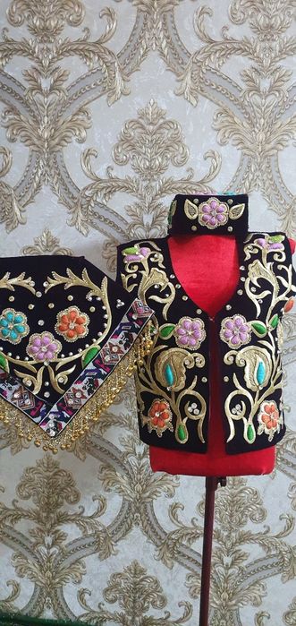 Отдеждий женский ансамбль: 80 у.е. - Boshqa Samarqand на Olx
