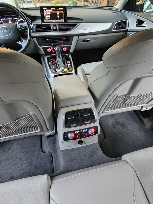 Audi A6 3000 benzina 2015 333cp
