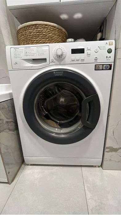 Стиральная машина Hotpoint ARISTON
