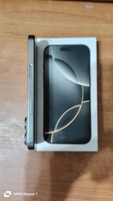 Продам айфон 16 про