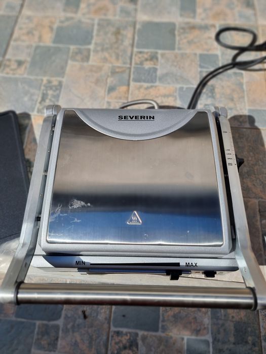 Gratar electric Severin