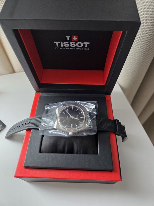 Часовник Tissot PRX 40mm