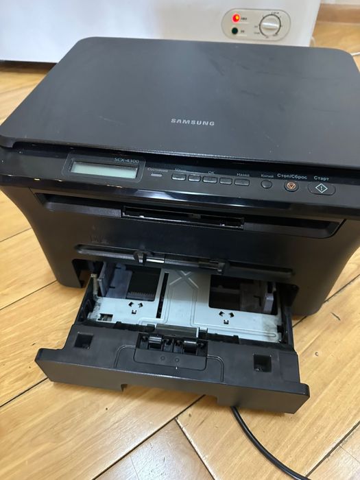 Принтер  сканер лазерный МФУ 3 в1  Samsung SCX 4300