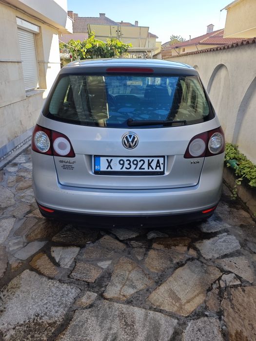 VW Golf  5 Plus .