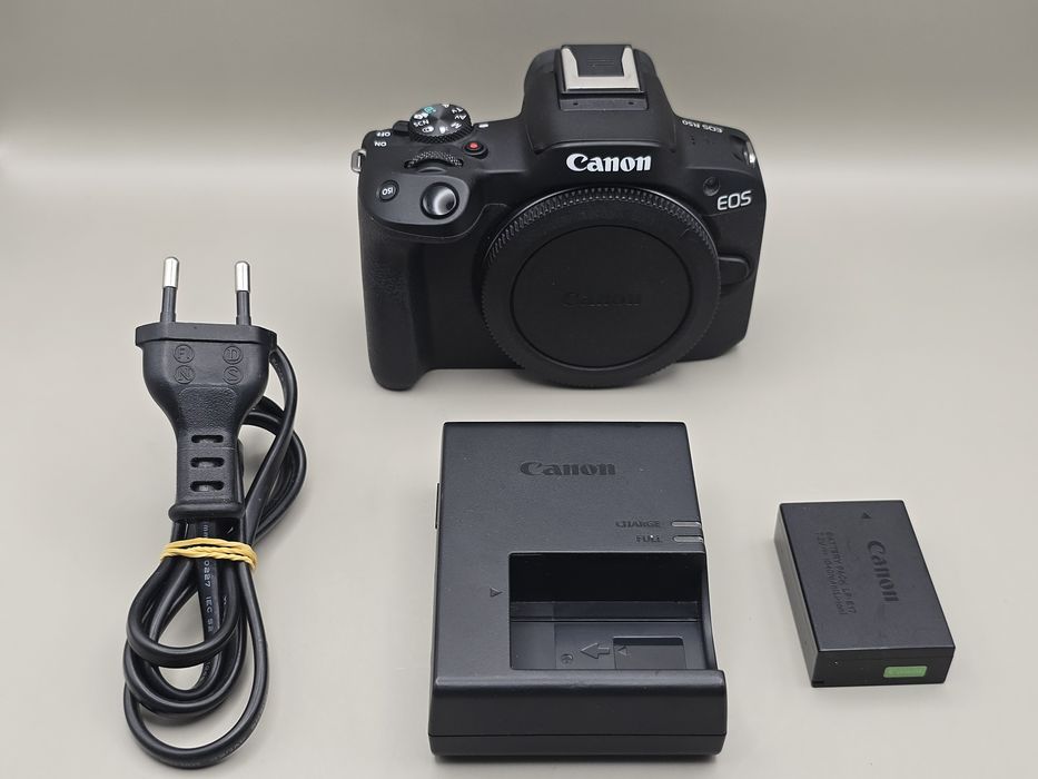 Body canon R50, 2126 CADRE!! Ecran rabatabil și filmare 4K