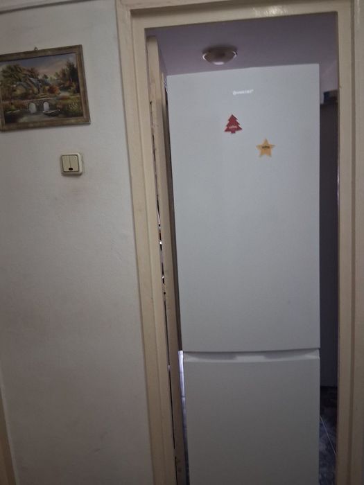 Combină frigorifică Vortex(frigider plus congelator)