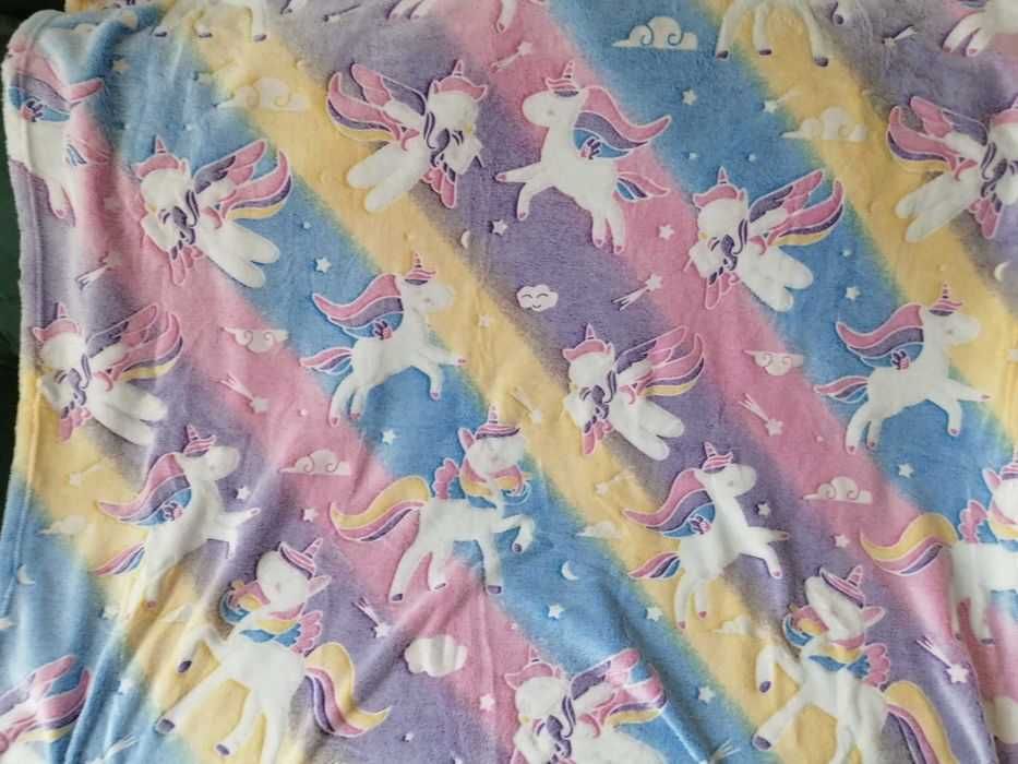 Paturică unicorni Nouă