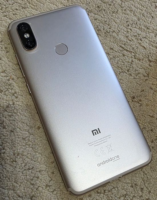 Продам Xiaomi MI A2