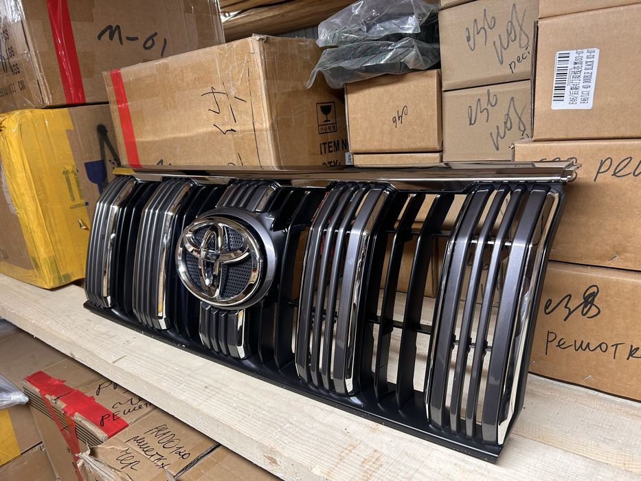 PRADO-150 Решетка радиатора хром