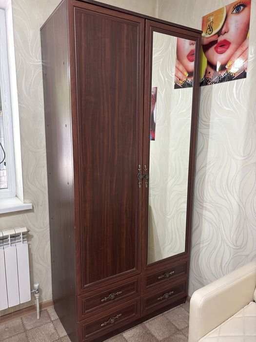 Комод продам в хороше. Состоянии