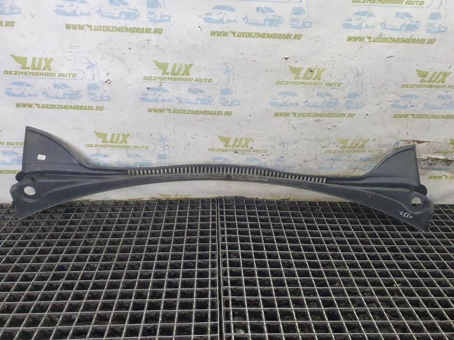 Grila stergatoare parbriz 1p0853185b Seat Leon 2 (1P) (facelift) (2009 - 2012) 1.6 tdi 1.6 tdi CAYC