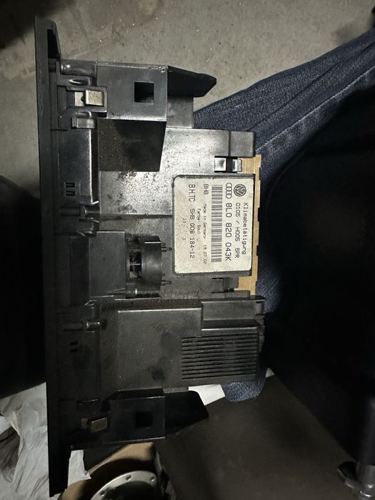 Климатроник 2 дин Ауди а3 8л