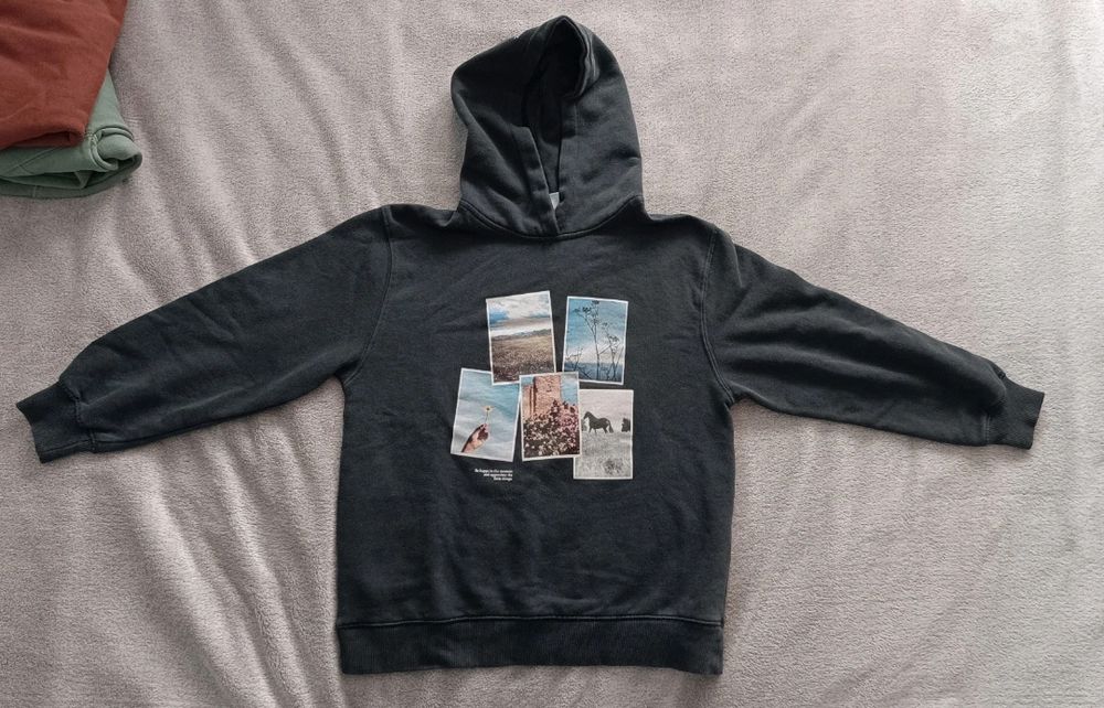 Bluza cu glugă ZARA pentru copii – model ușor alungit