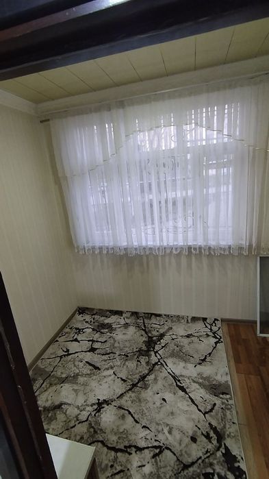 Сдаётся 1 ком кв 1 этаж со всеми удобствами 200$ без МАКЛЕРа