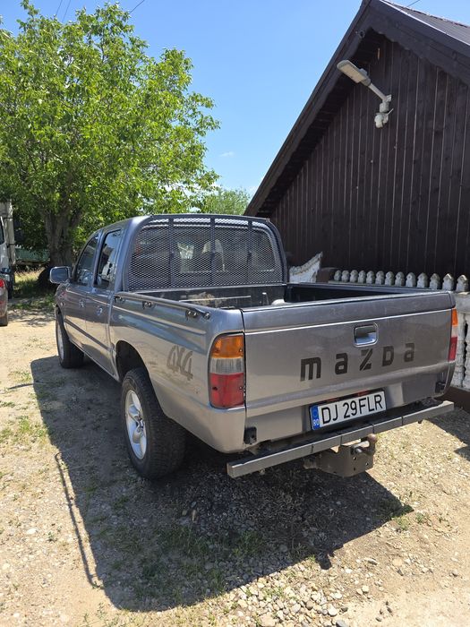 De vanzare Mazda B2500