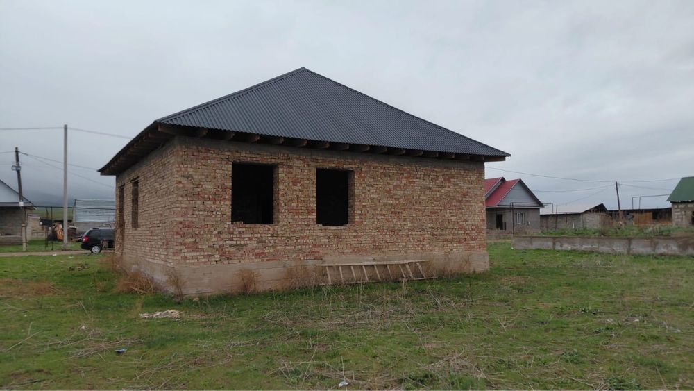 Продам недостроенный частный дом