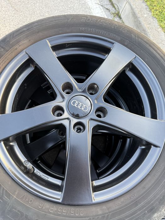 Летни гуми +алуминиеви джанти 5 112 16