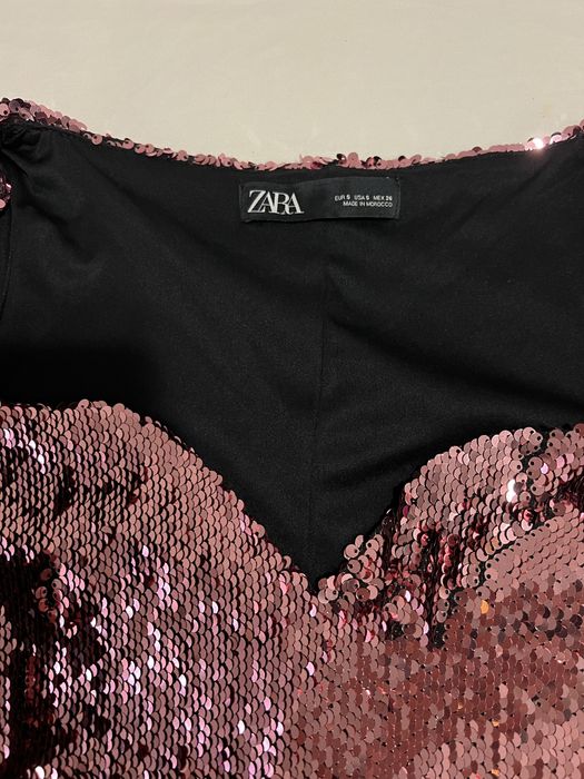 Рокля с пайети Zara
