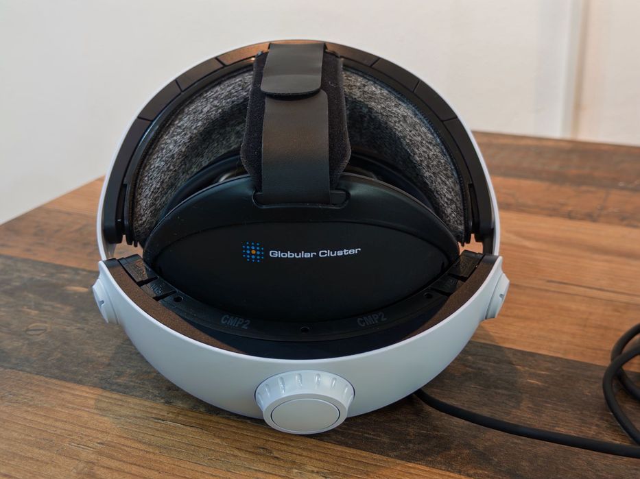 Pachet PlayStation VR2 + Statie Incarcare + Globular Cluster CMP2