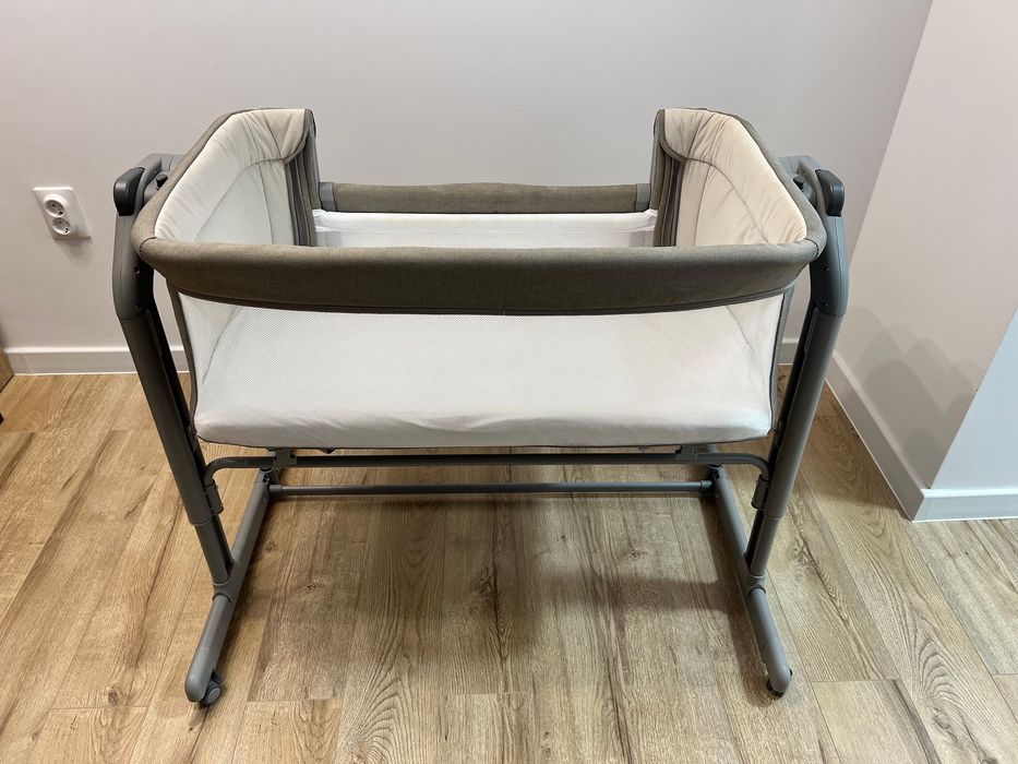 Patut Chicco Next2Me Magic Evo - Desert Taupe