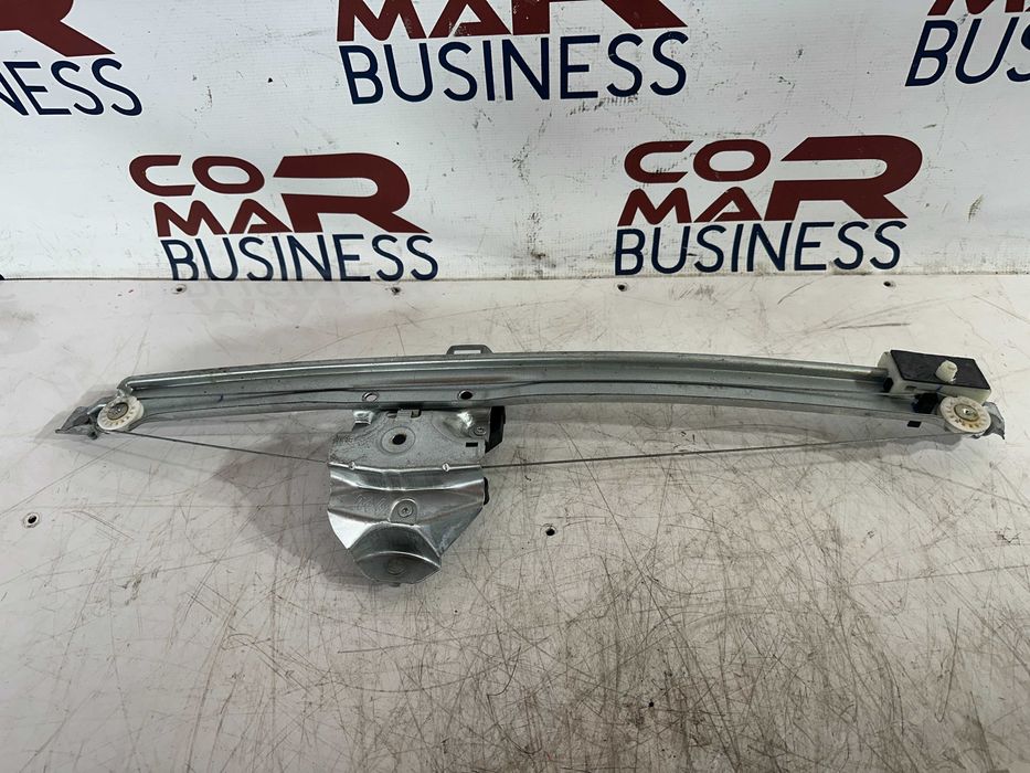 Dezmembrari Macara geam ușă față Renault Trafic 3 cod piesa 807207538R