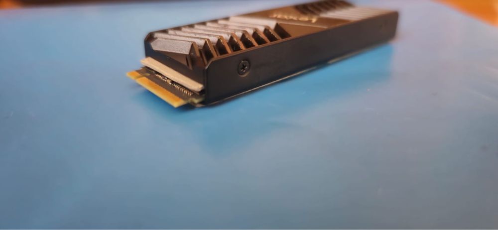 SSD M.2 Kingston KC3000S 512gb с радиатором