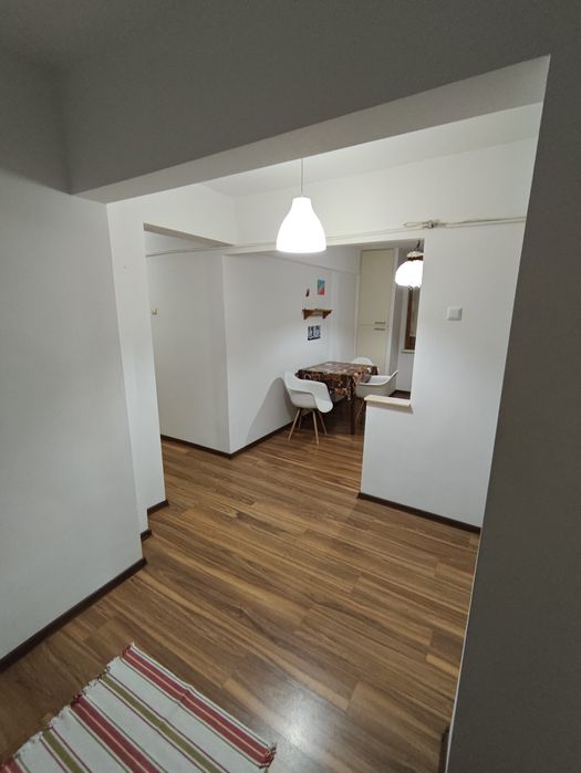 Apartament 3 camere   Păltiniș etaj 3