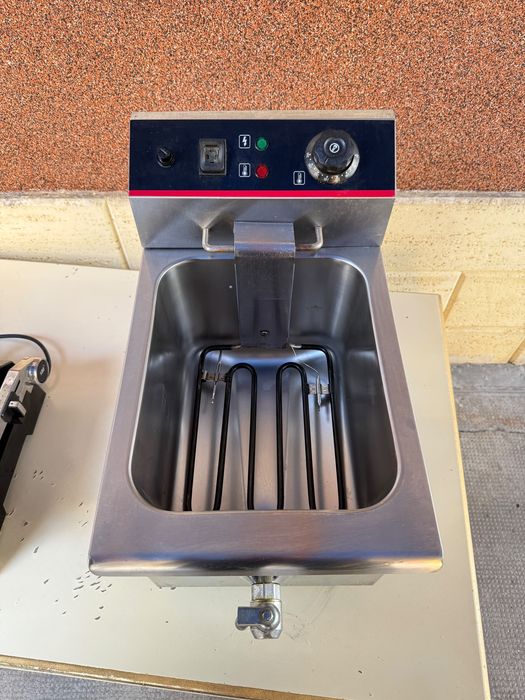 Friteuză profesională din inox cu robinet de scurgere, 1 cuvă