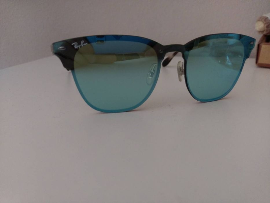 Топ модел на Ray Ban RB 3576.