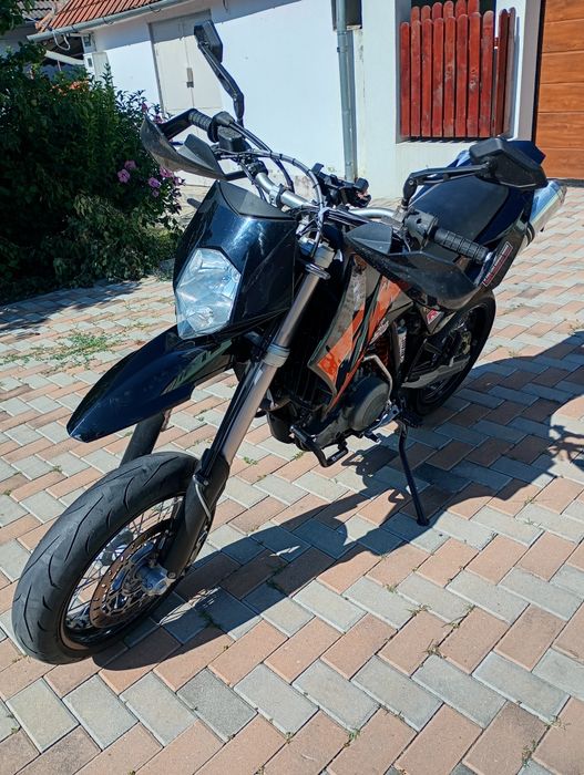 Vând super moto KTM 650 LC4