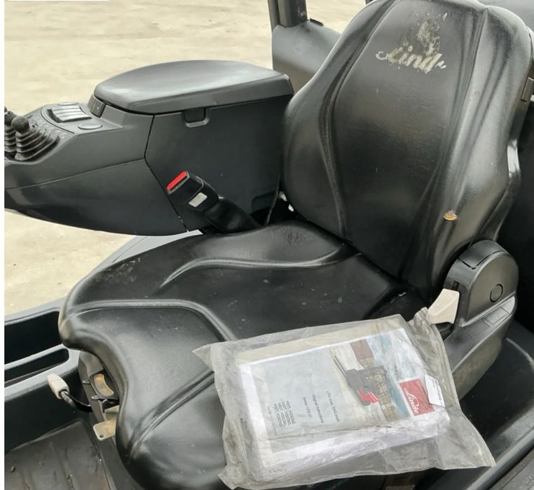 2021  Motostivuitor GPL Linde H25T-01  Seria Noua 1202 | Triplex 7600 Ore Full LED BlueSpot
