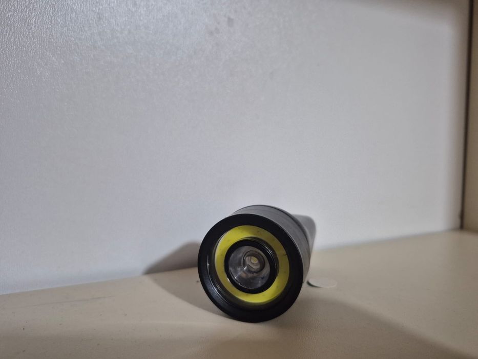 Продам фонарик для велосипеда