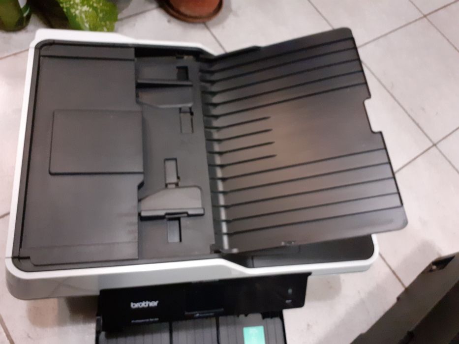 Професионален скенер,копир Brother