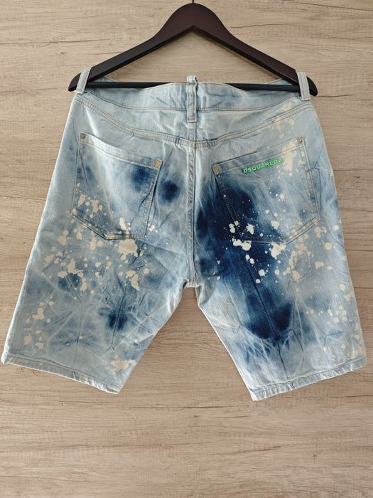 Къси дънкови панталони DSQUARED2

Модел: СCool Guy Jean
