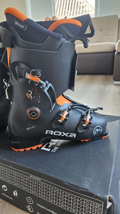 Продам горнолыжные ботинки ROXA