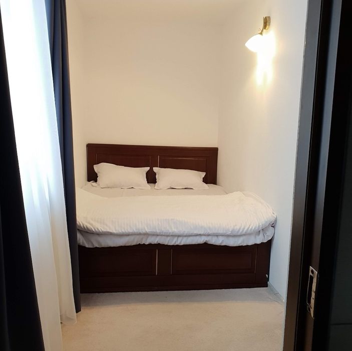 Inchiriez vila 5 camere in Paltinis. Cu ciubar