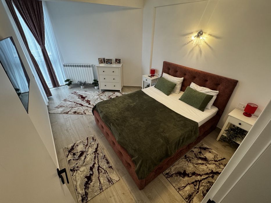Inchiriez apartament
