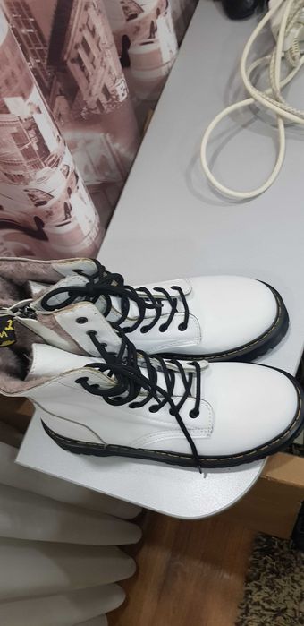 Продам женские ботинки 40 размер