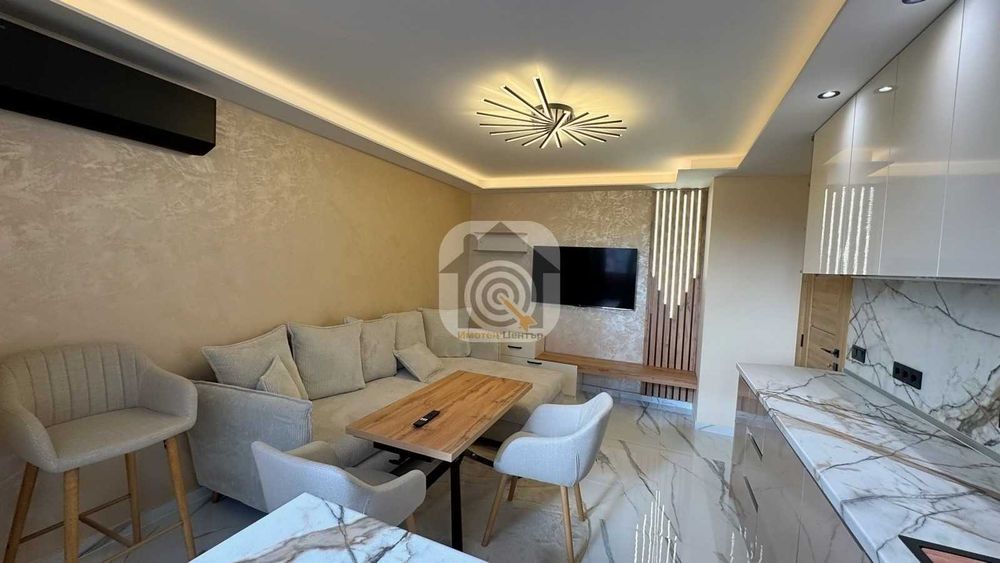 Продава се Двустаен апартамент в София, Красно село - 50 кв.м за 2018 €/кв.м - Снимка #12