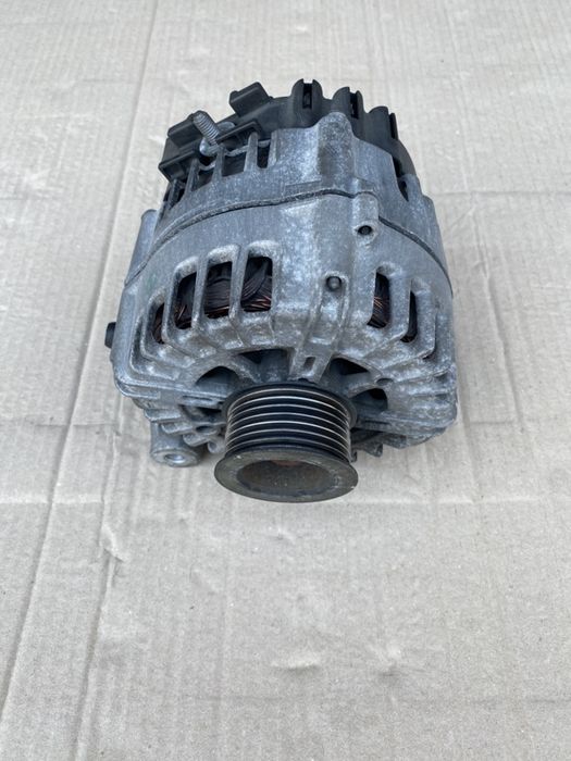 Alternator BMW Seria 3 5 7 X5 X6 / 3.0 245cp : 7807187 / 7808075