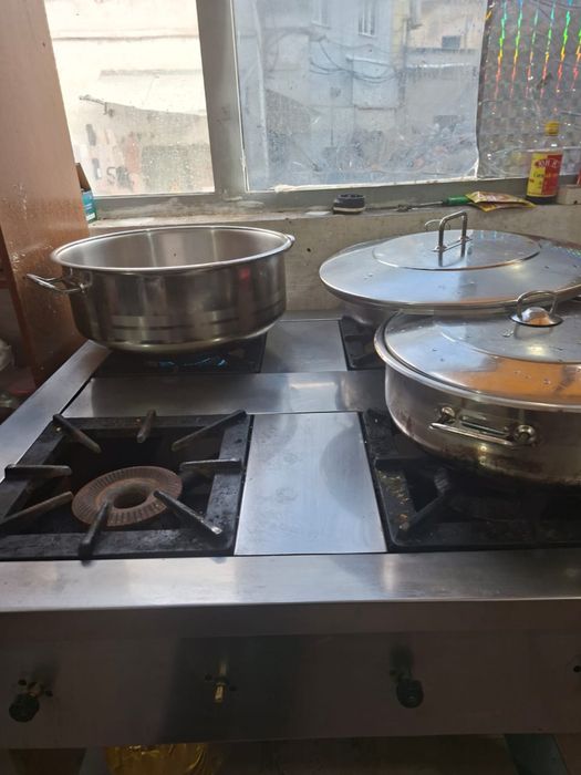 Продам газовую плиту