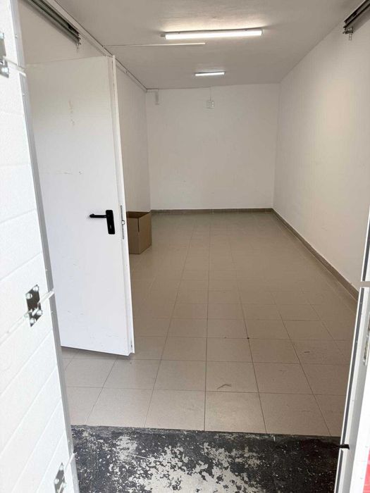 OPORTUNITATE: Spatii Comerciale de inchiriat sau vanzare - Zona Centrala Vizibilitate Maxima 158 mp si 45 mp