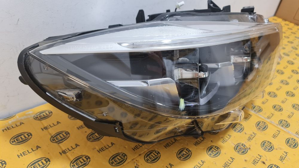 Far dreapta full led adaptive BMW 4 F32 F33 F36 M4 F82 facelift lci 7478158