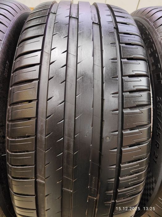 Li 9 Michelin 265/45/21