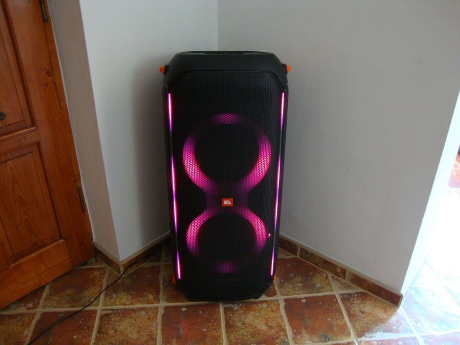 Jbl partybox 710