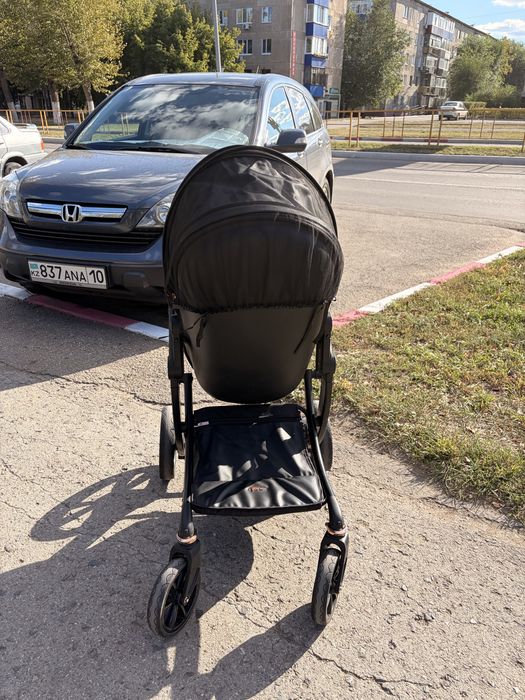 Коляска и авто люлька коляска