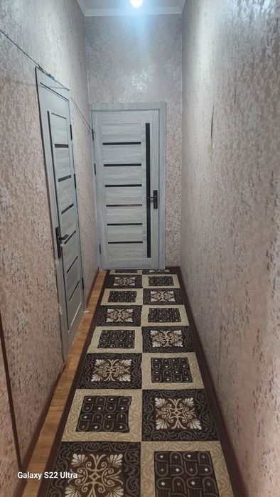продам двух комнатних квартиратира